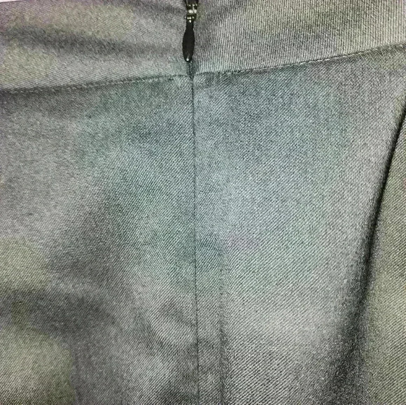 CABI Womens Size 6 Black Stretch Rayon Blend Back Zip Pencil Straight  Skirt - Picture 4 of 5